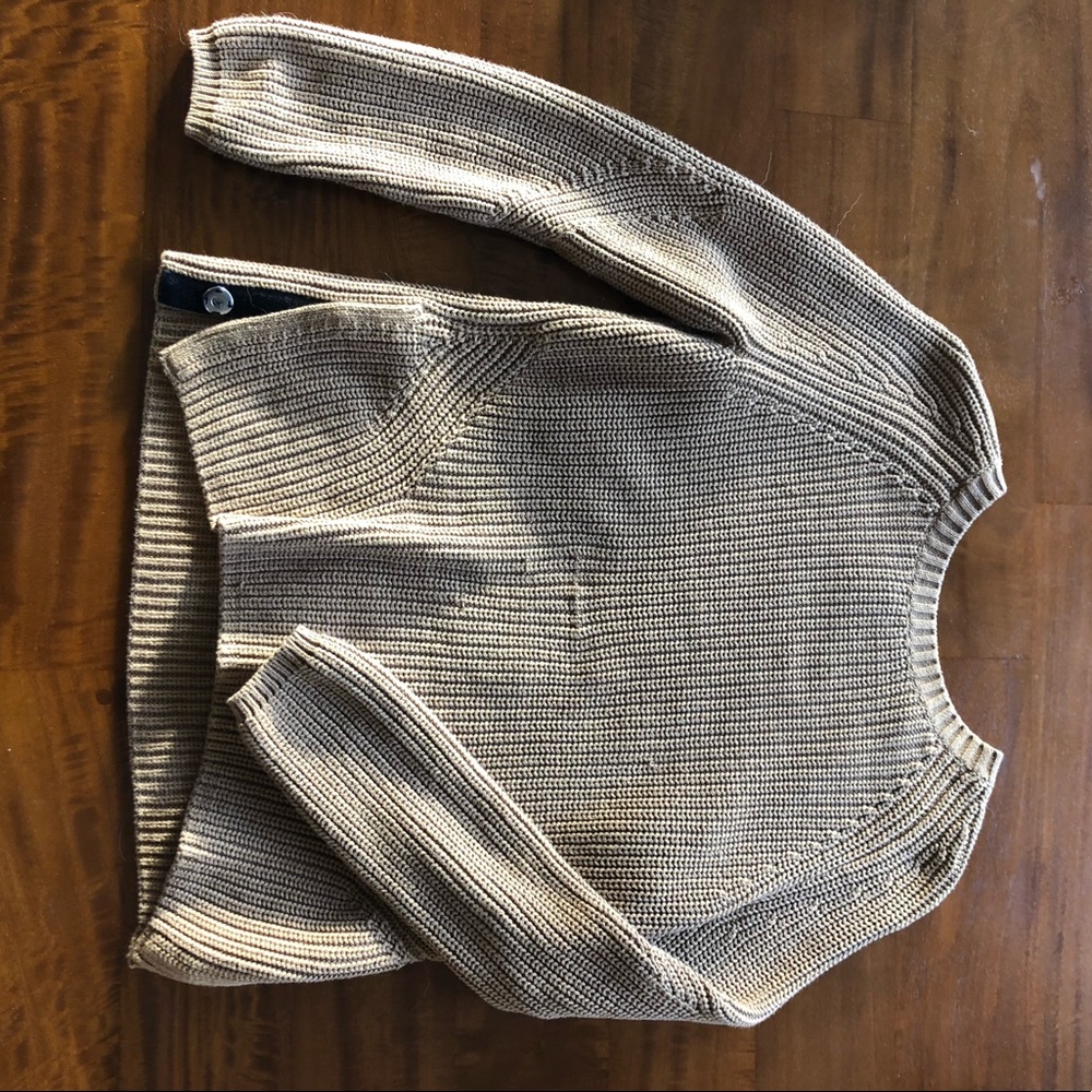 cozy tan sweater 💛